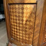 Curved marquetry display case, half-moon shape, checkerboard marquetry