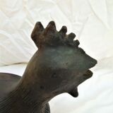 Pourer, terracotta teapot. Hen.