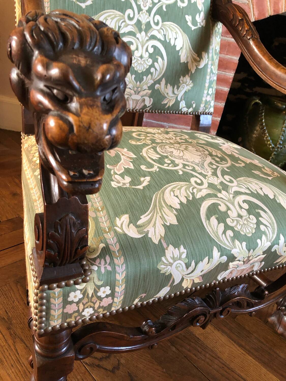 Paire de fauteuils 1900