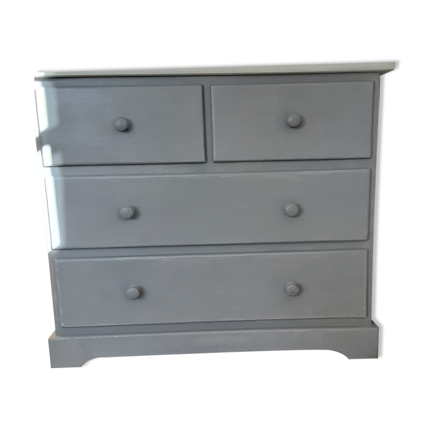 Gray chest of drawers