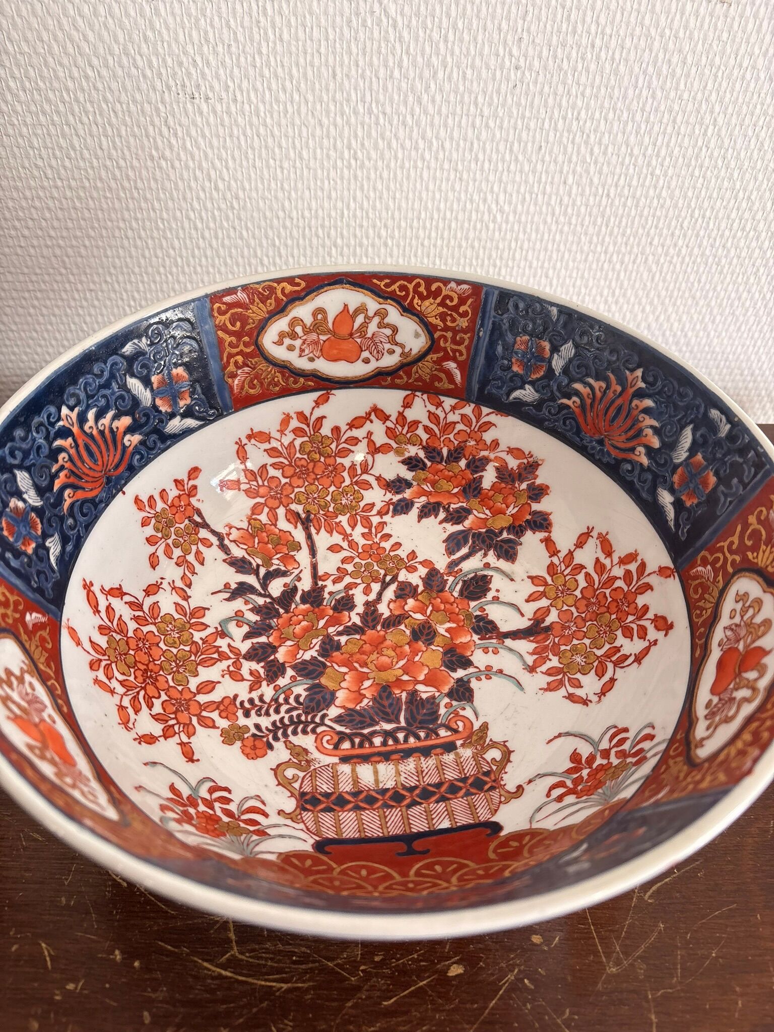 Antique Imari Bowl Plate Japan Meiji Xianfeng Flowers
