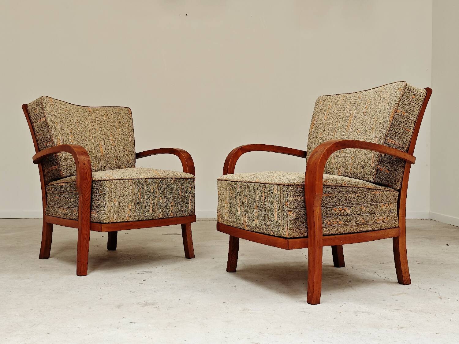 Pair of Krasna Jizba Art Deco solid wood armchairs