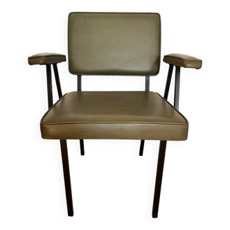 Khaki Scandinavian armchair