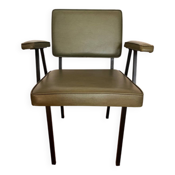 Khaki Scandinavian armchair