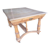 Extendable oak table antique