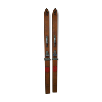 Pair of vintage wooden child skis