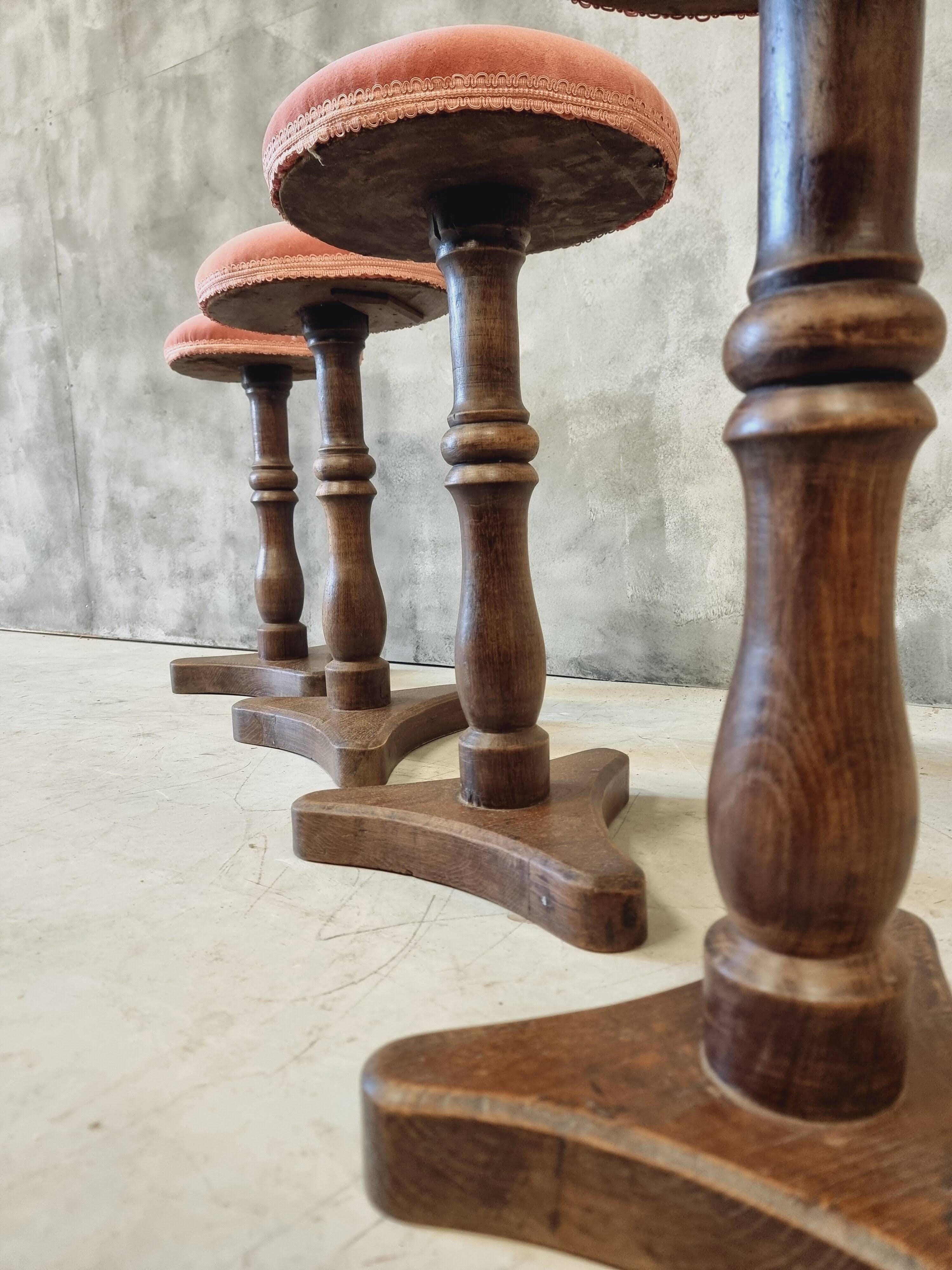 Set of antique stools old pink 1920s