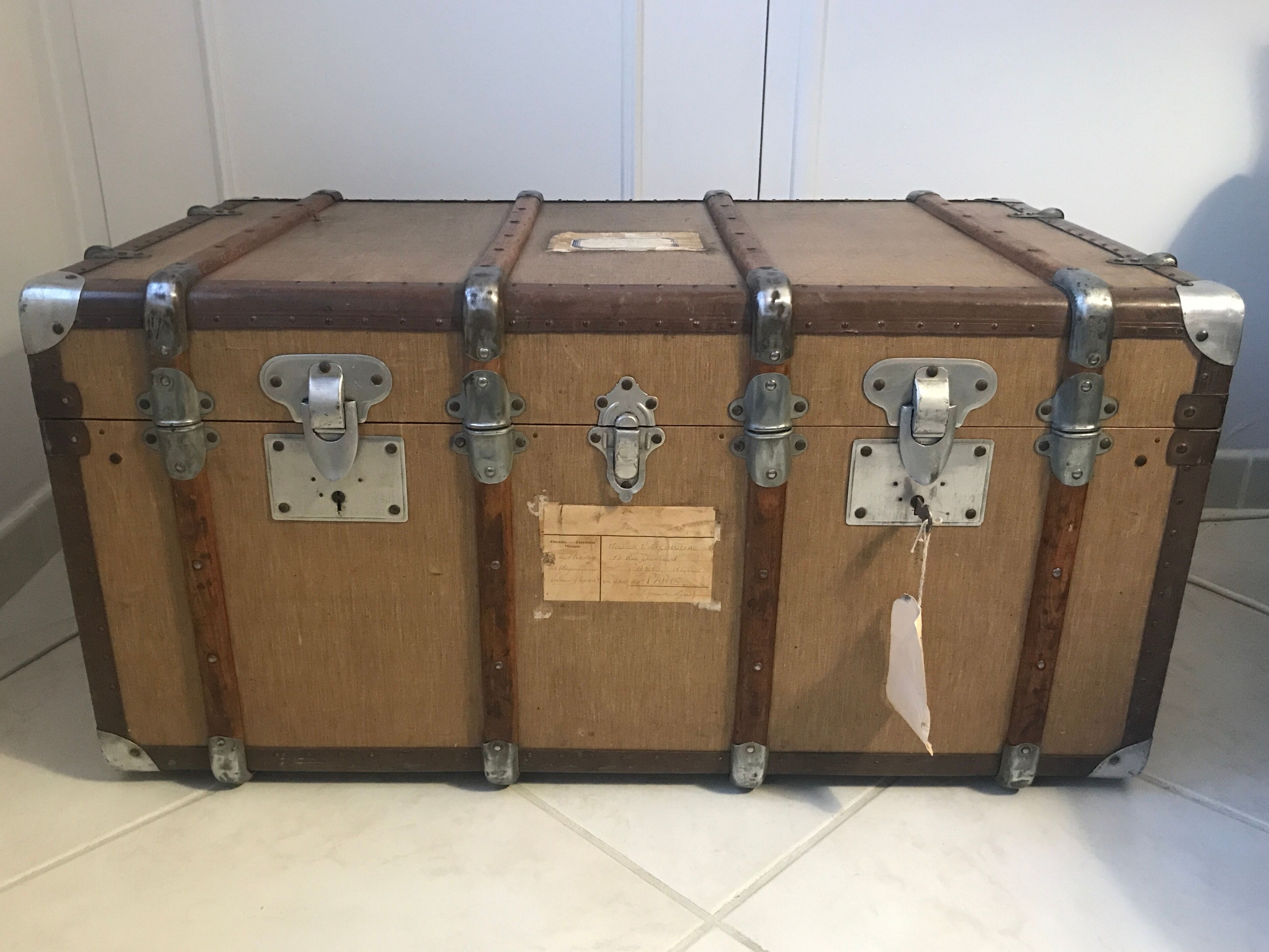 Travel trunk