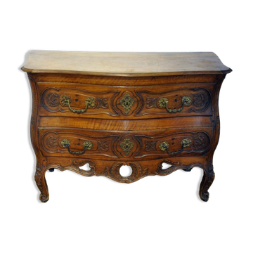 Commode provençale en noyer massif travail nîmois époque Louis XV