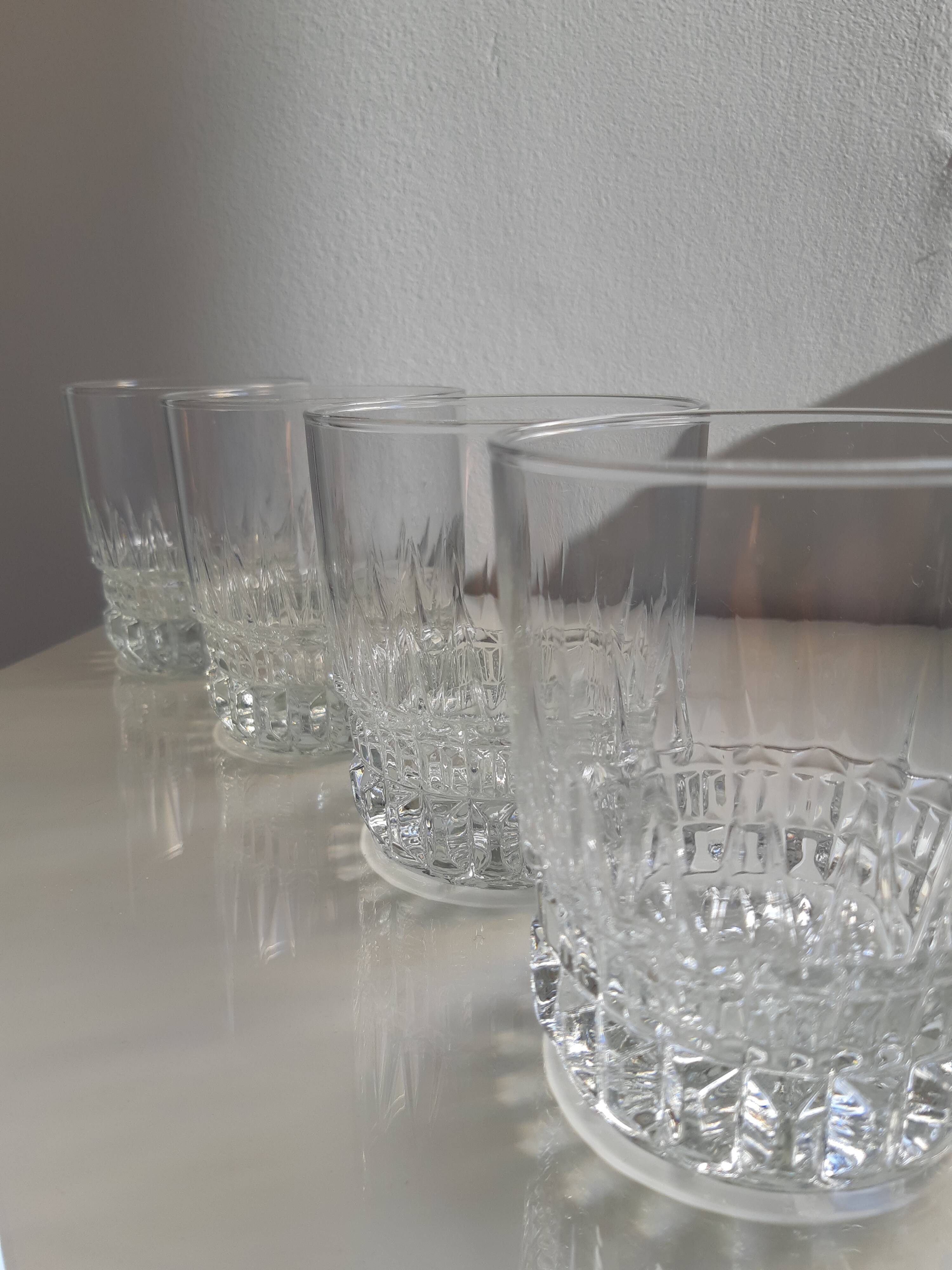 Set of 4 vintage glass whiskey glasses