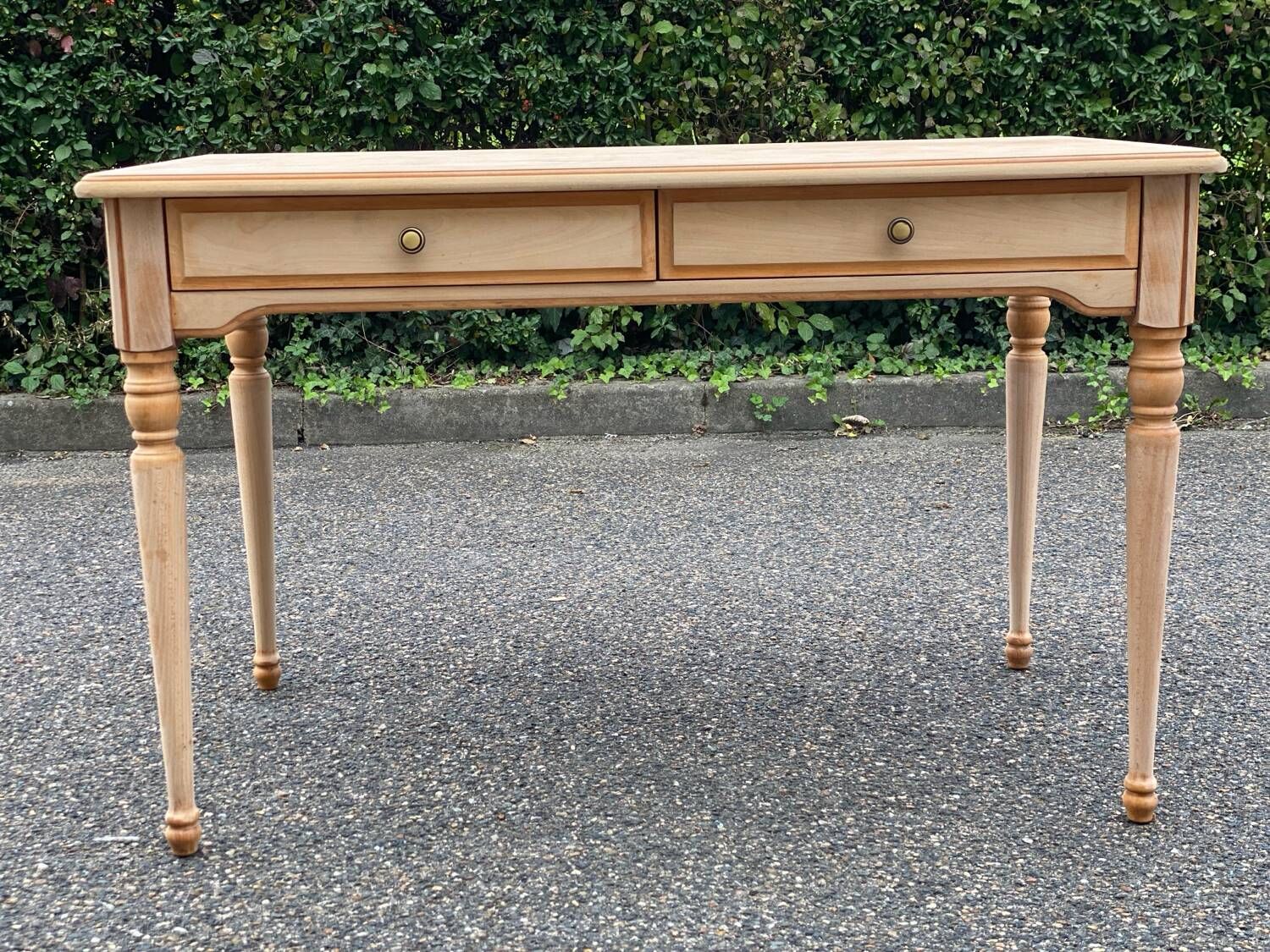 Louis XVI style presidential desk renovated in raw wood 120cm