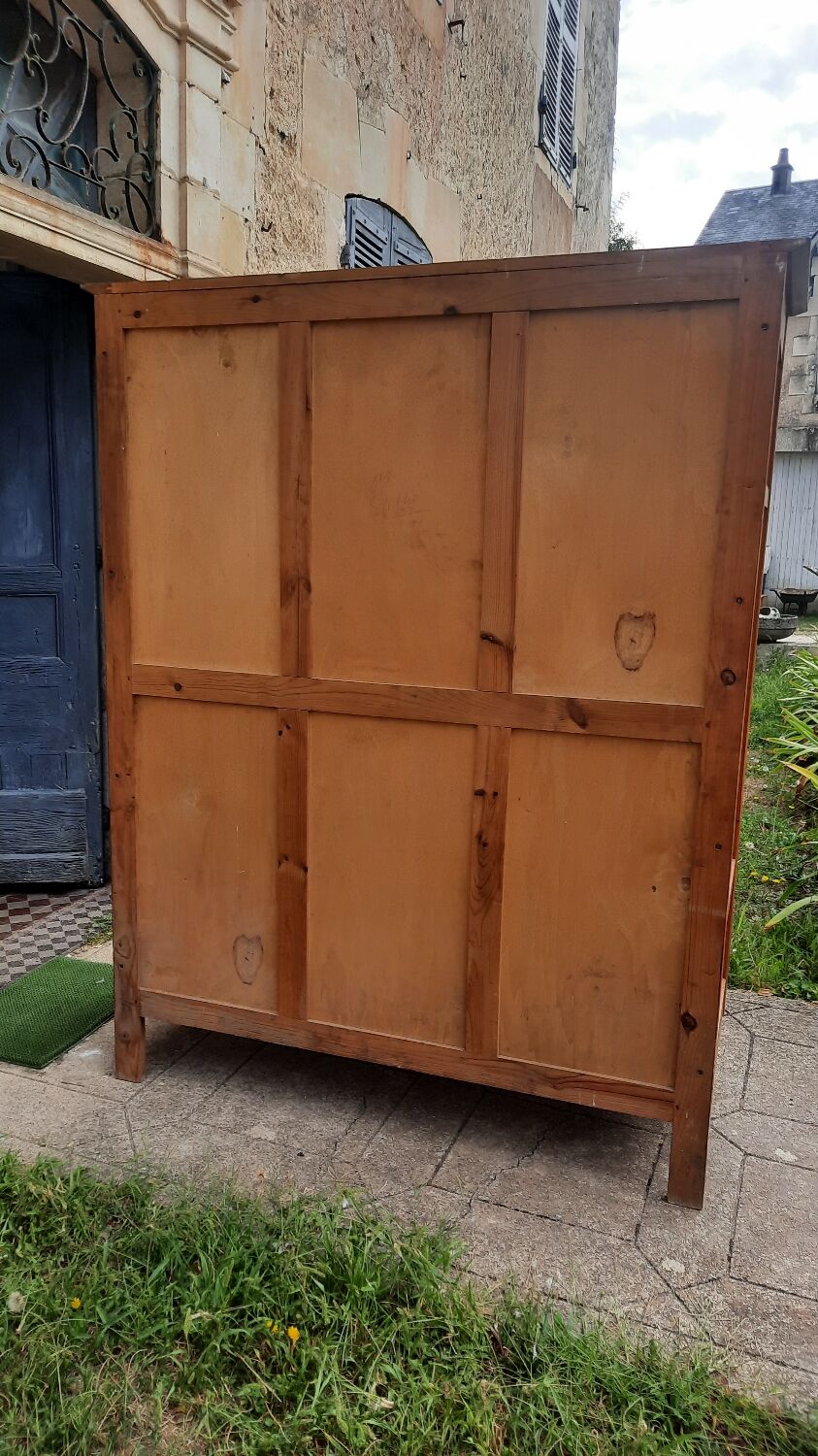 Sliding door wardrobe