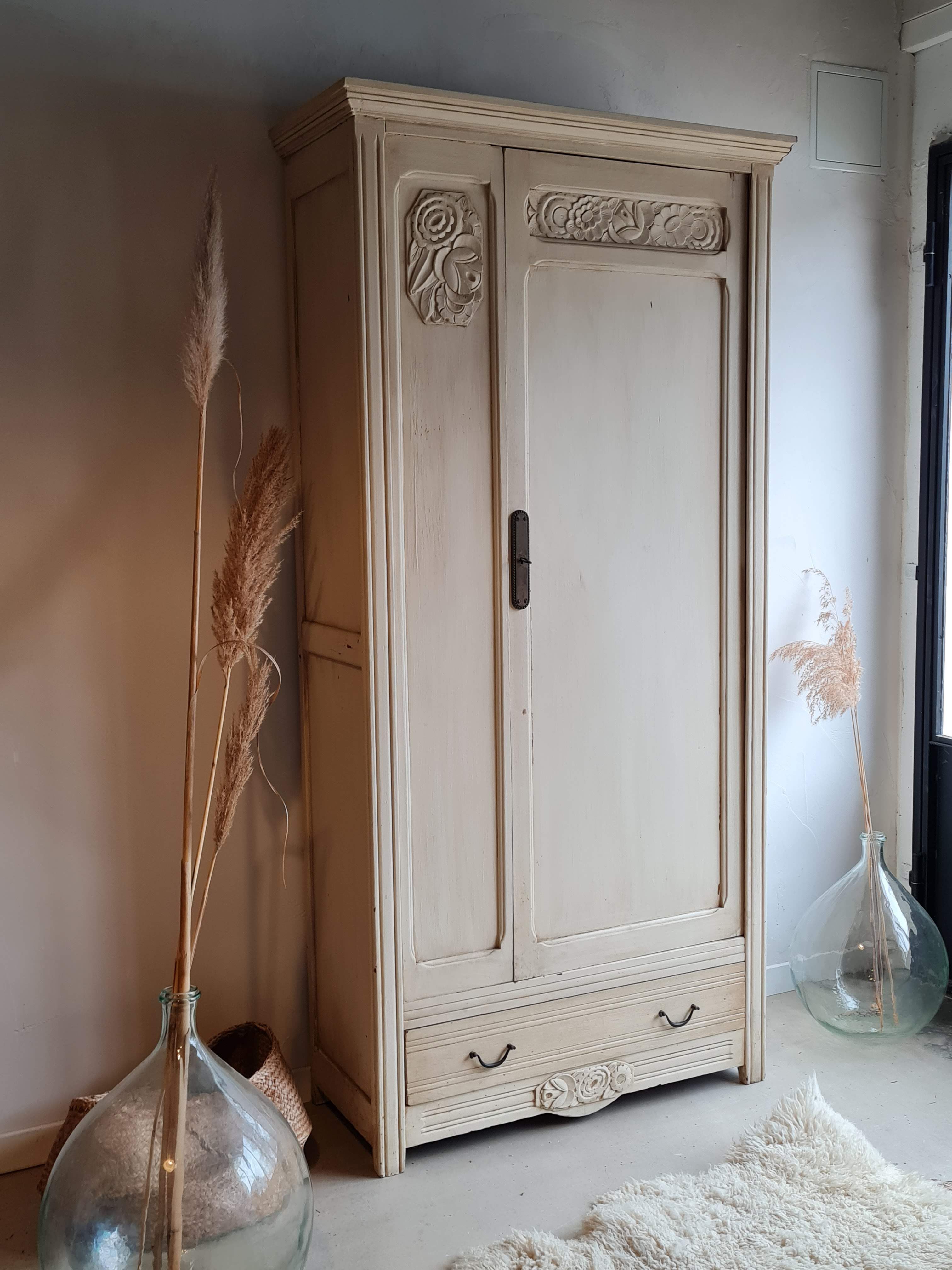 Art Deco Parisian wardrobe