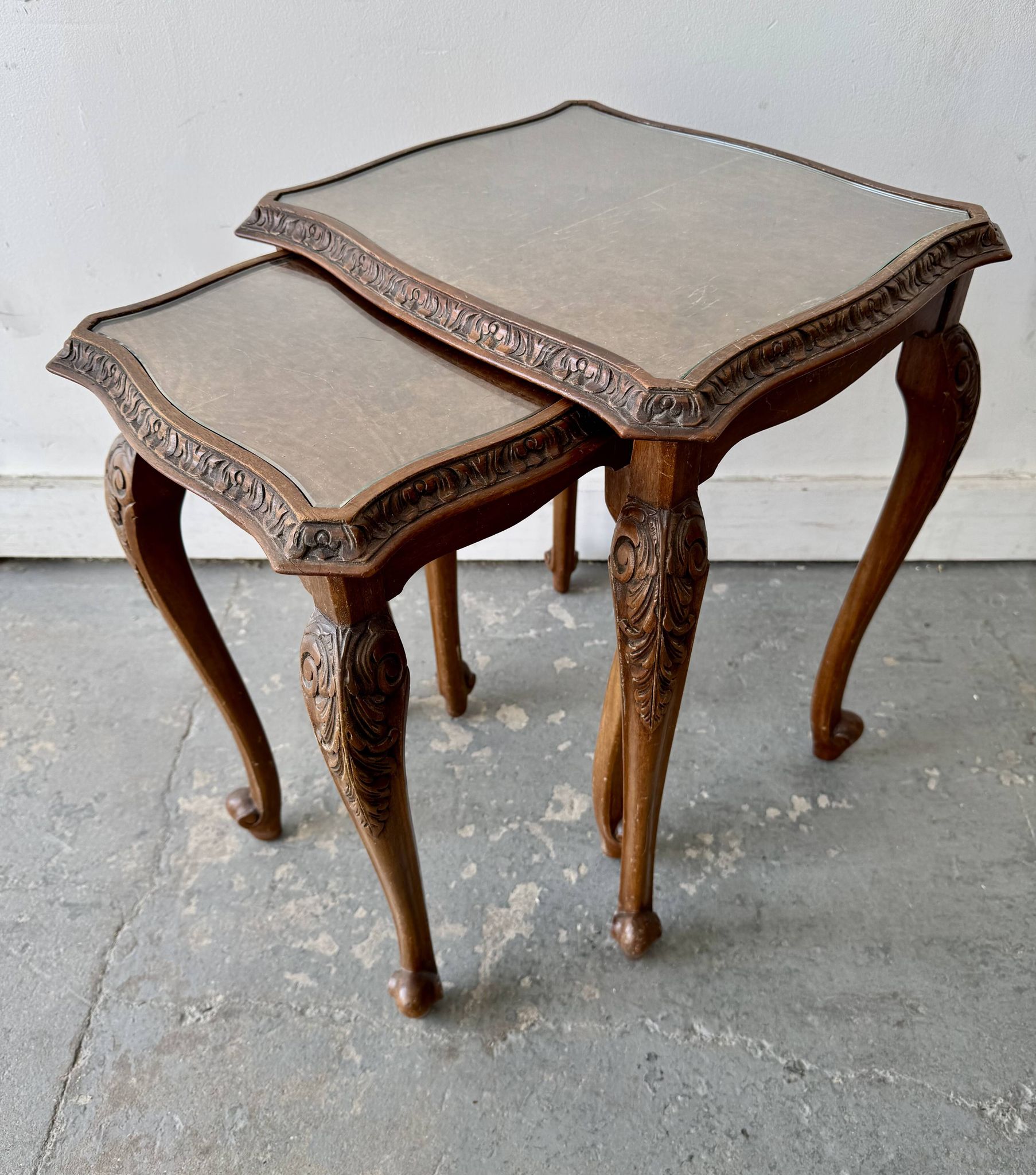 Pair of Vintage Wooden Nesting Tables with Glass Tops & Cabriole Legs