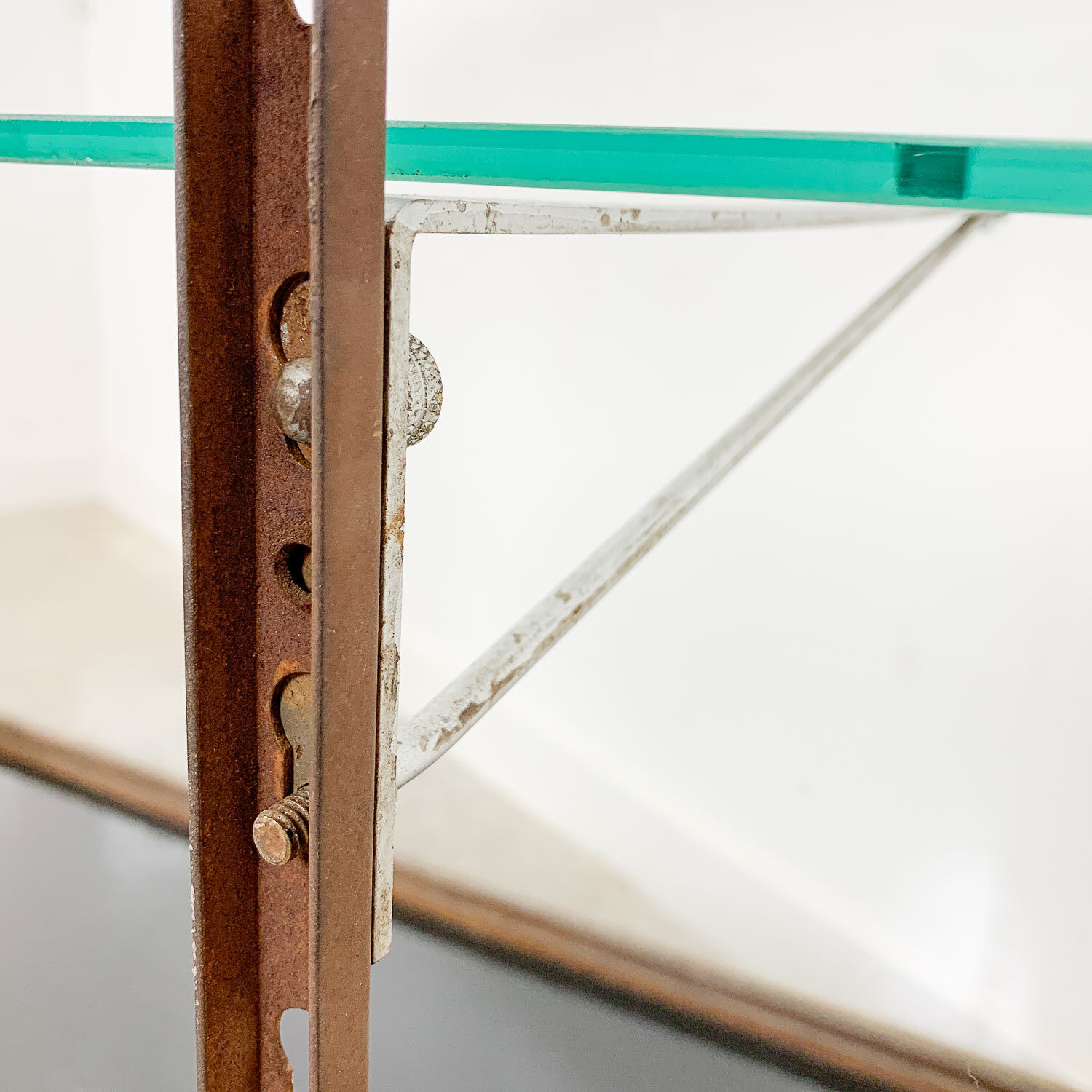 Antique shop counter vitrine