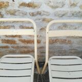 Chaises de terrasse de bistrot