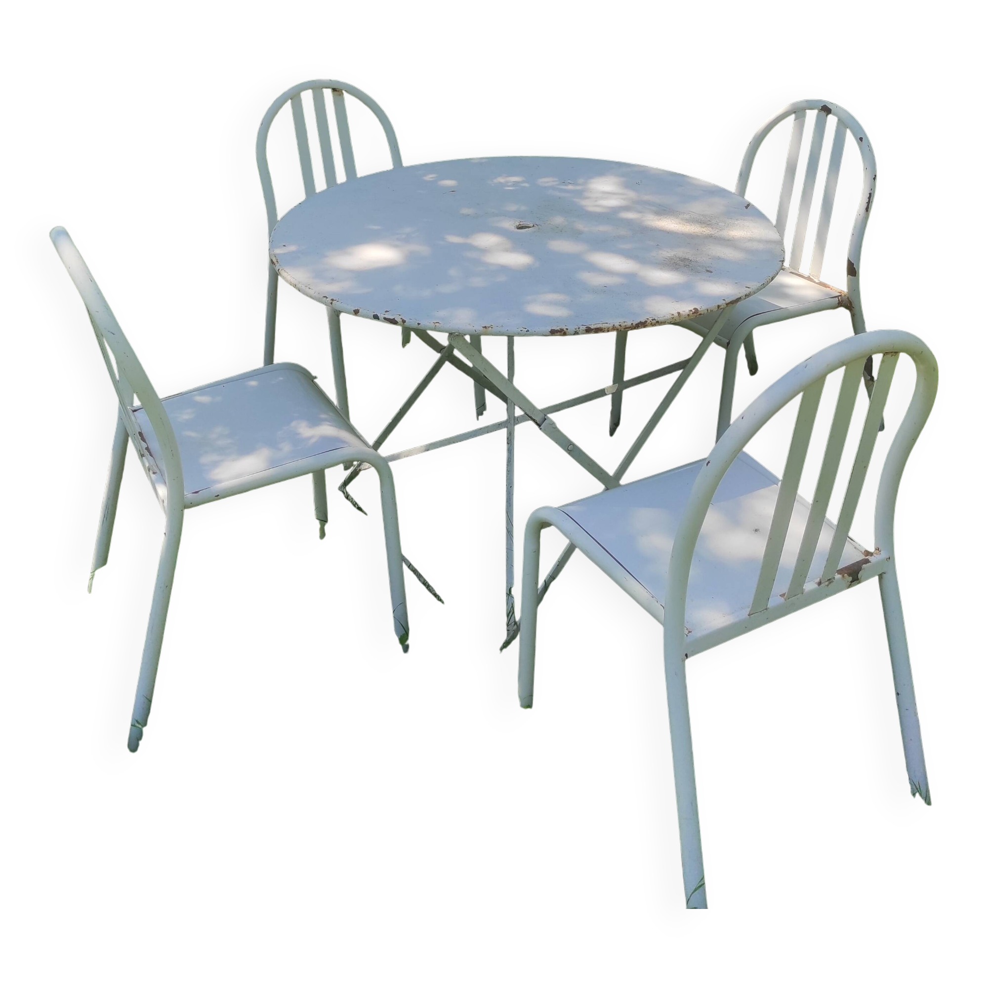 Garden furniture, folding table and 4 vintage iron chairs 50/60