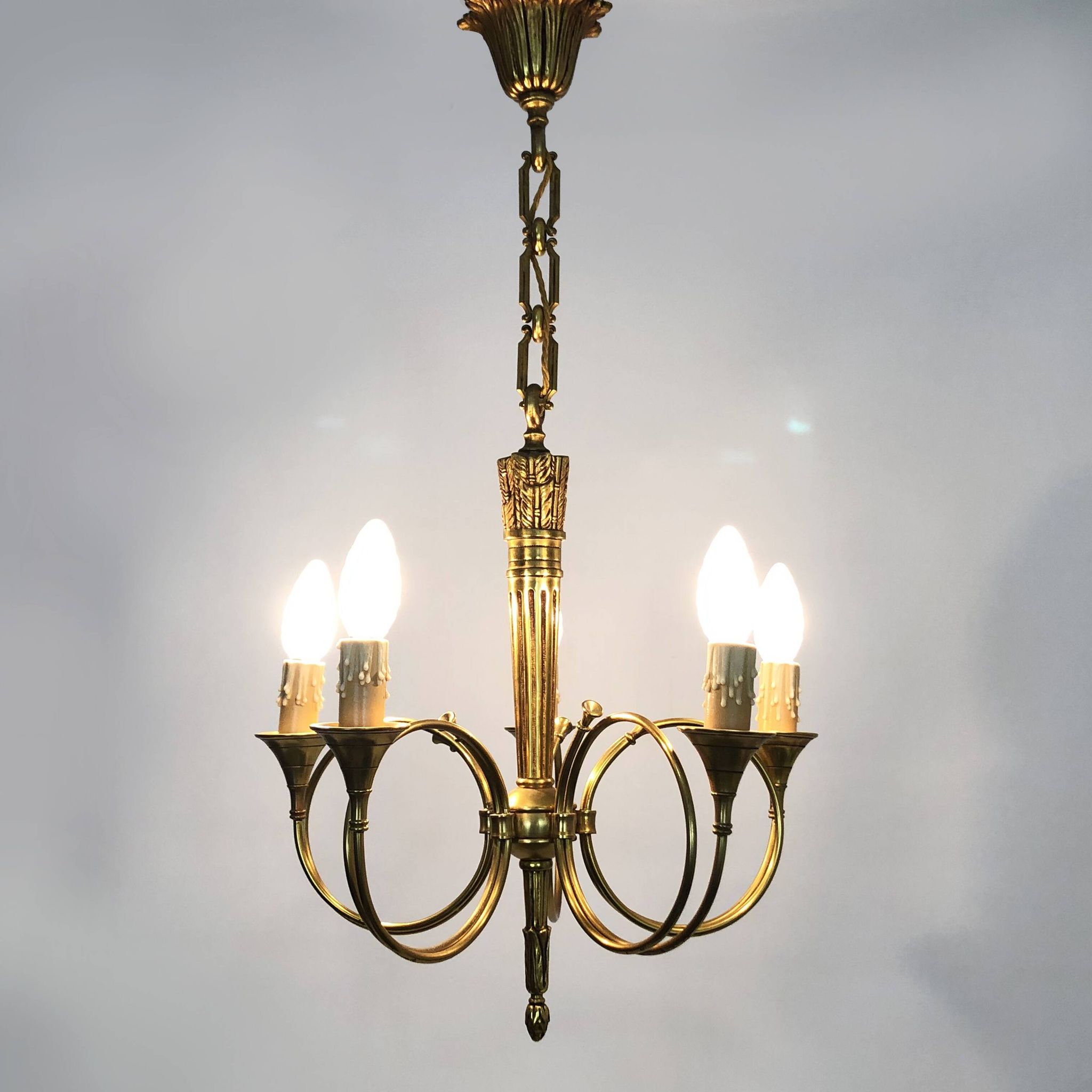 Chandelier Aux Trompes de Chasses in bronze 5 lights Louis XVI-Directoire style