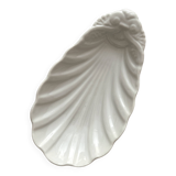 Small shell dish in old porcelain