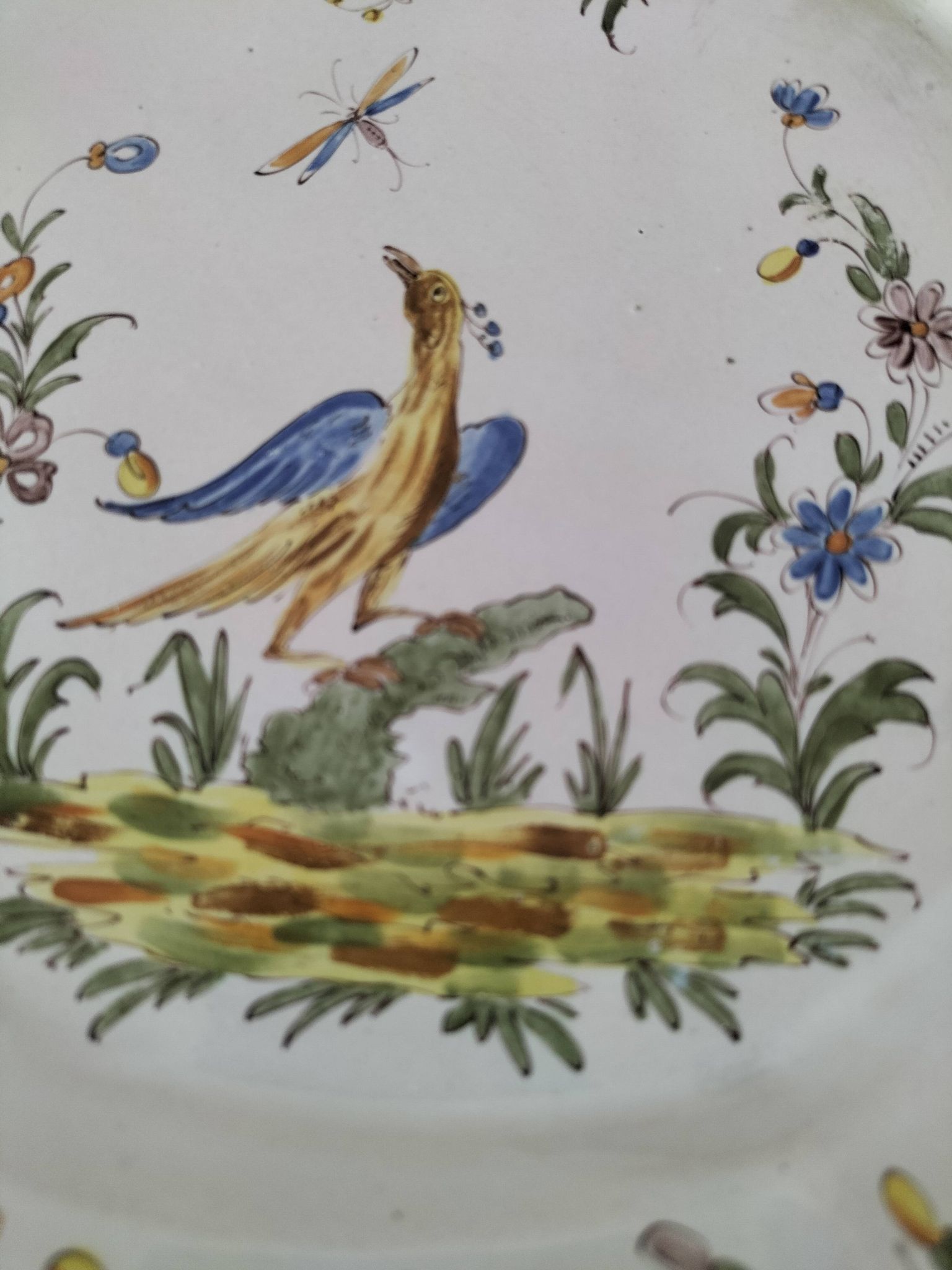 Assiette ancienne en faïence vieux Nevers fin 19ème