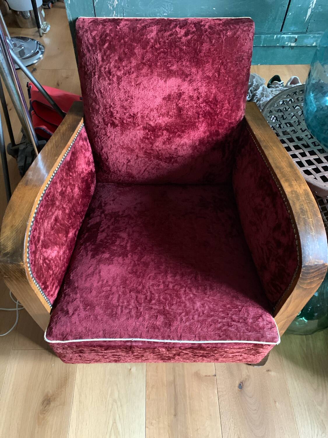 Pair of Art Deco club armchairs in burgundy red velvet, 1930s