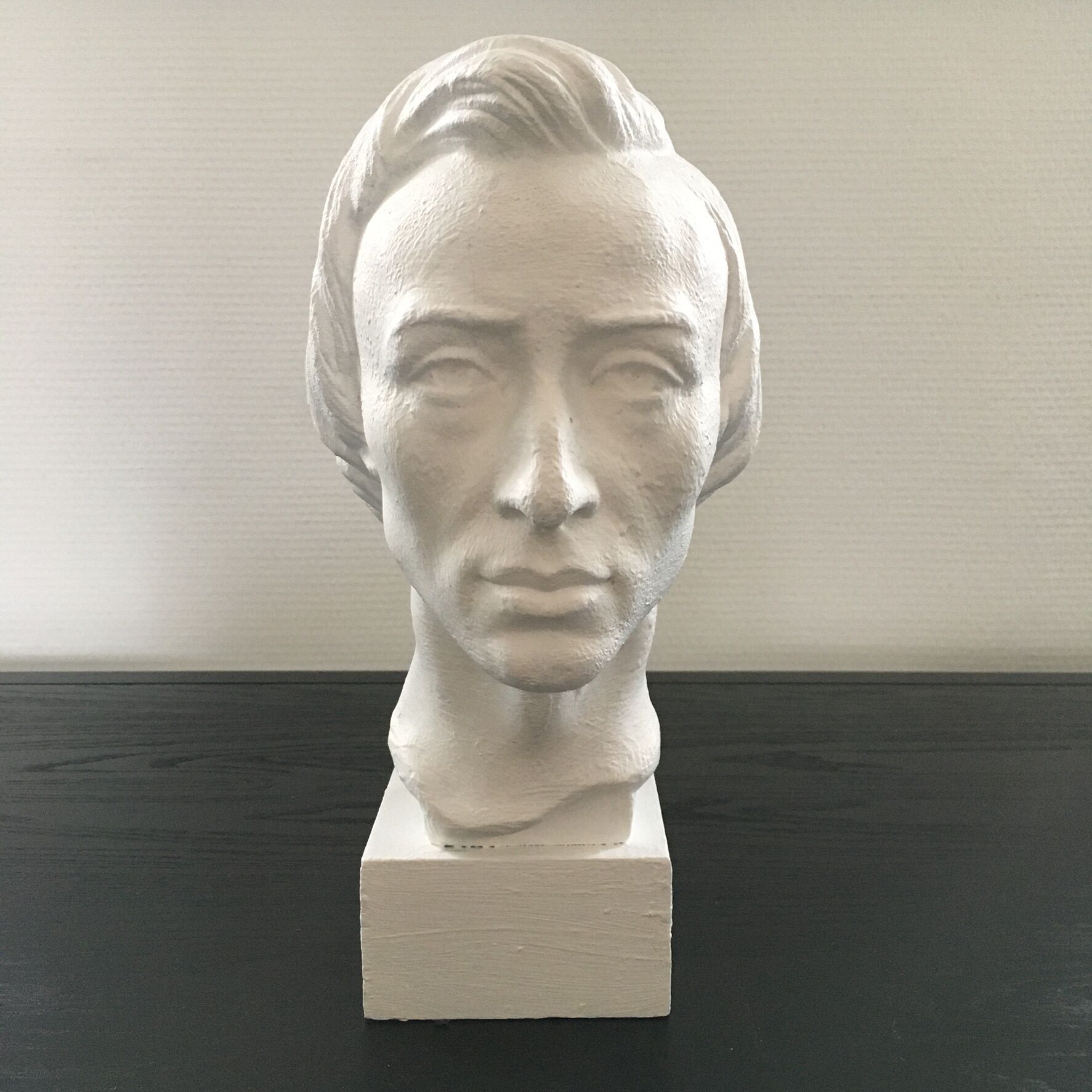 Romantic young man bust