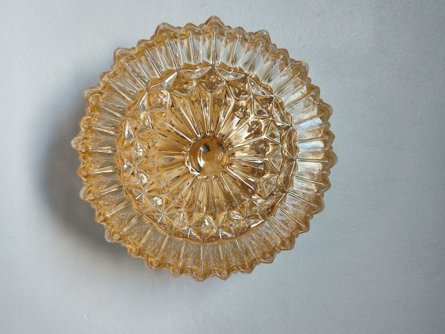 Prisma round ceiling lamp/wall lamp in vintage glossy glass