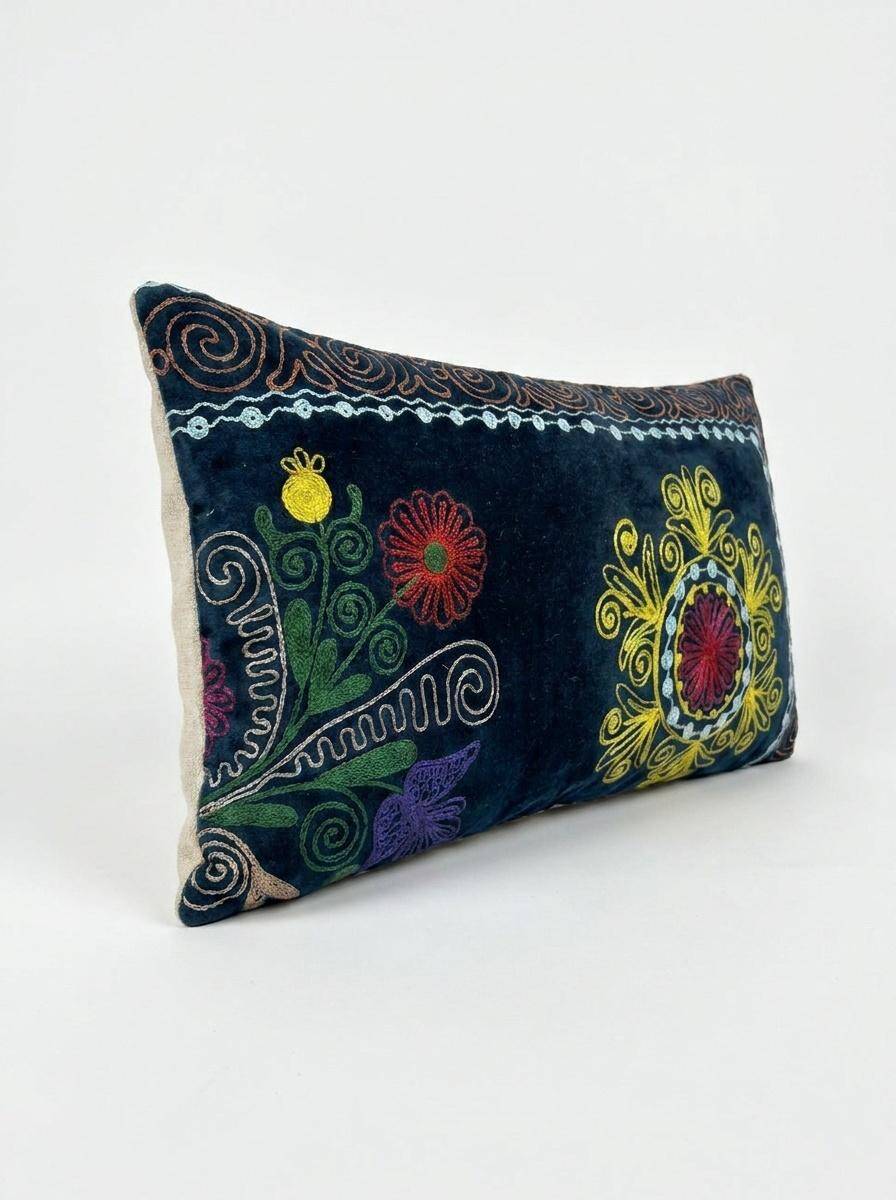 Housse de coussin brodée vintage 28x51 cm
