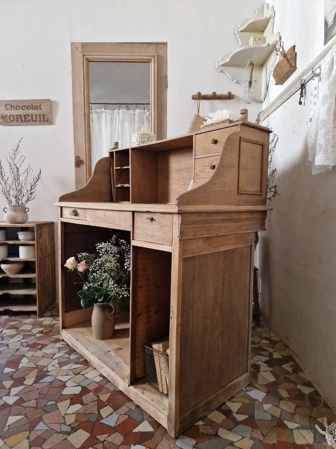 Old cash counter