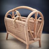Rattan heart review holder