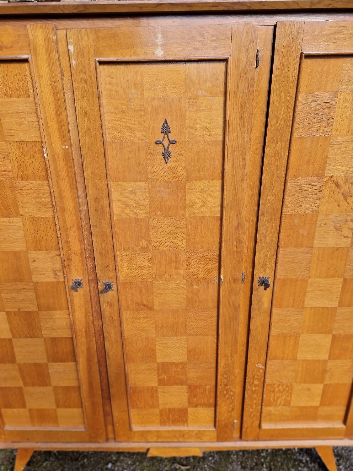 Vintage 3-door wardrobe from the 60s/70s.