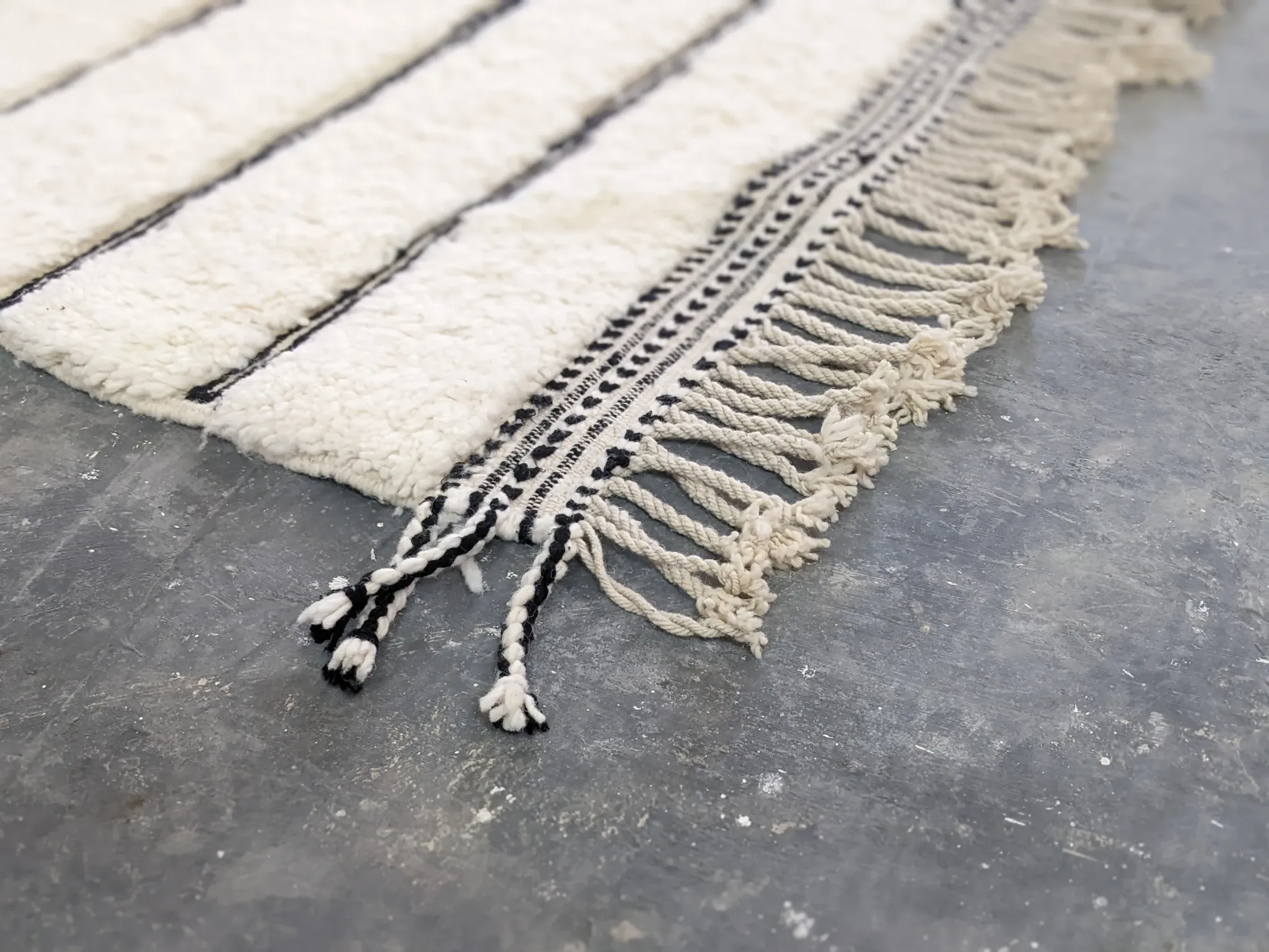 Grand tapis Beni Ouarain, 295 x 215 cm, G-384