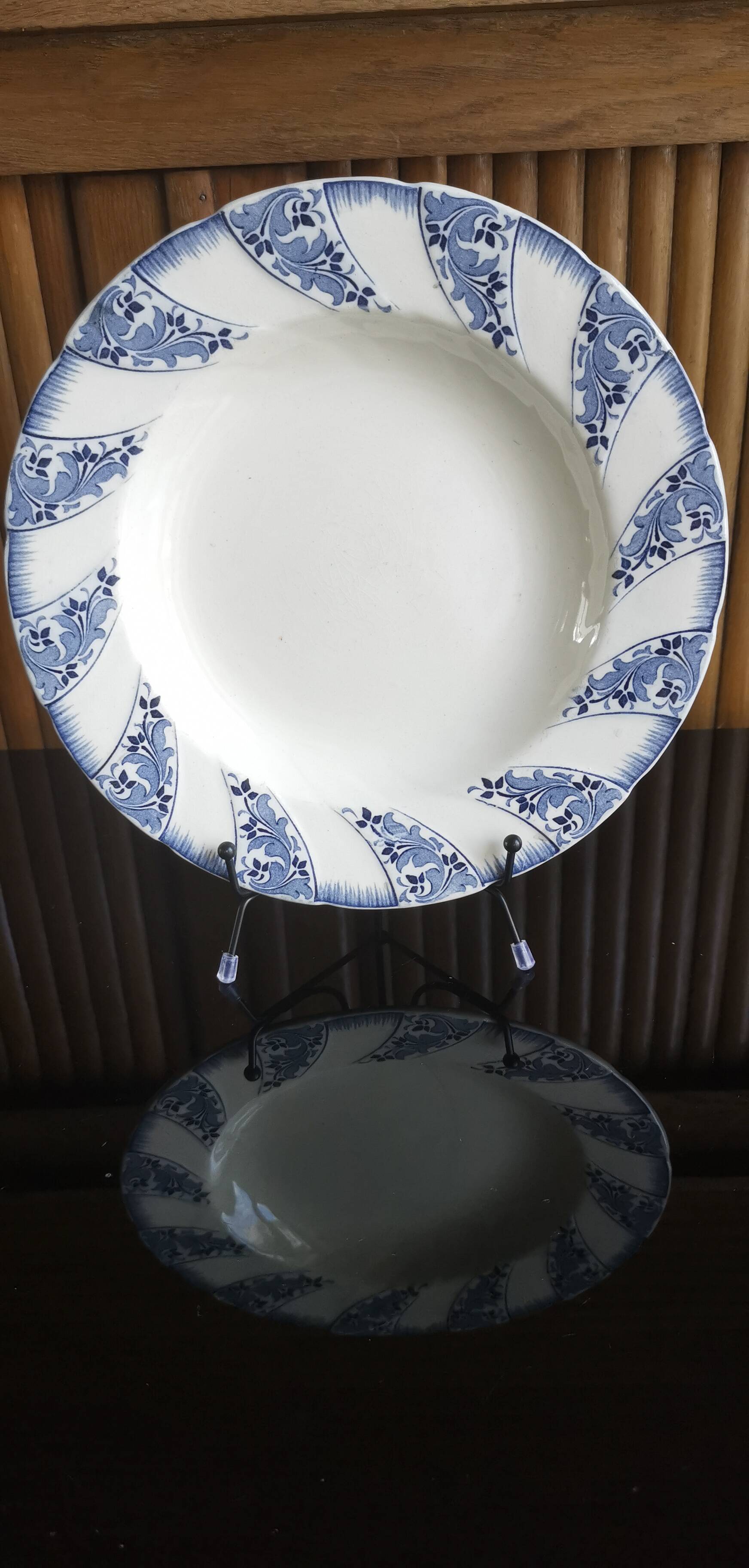 Old Vermont and Blanchet iron earthenware dish