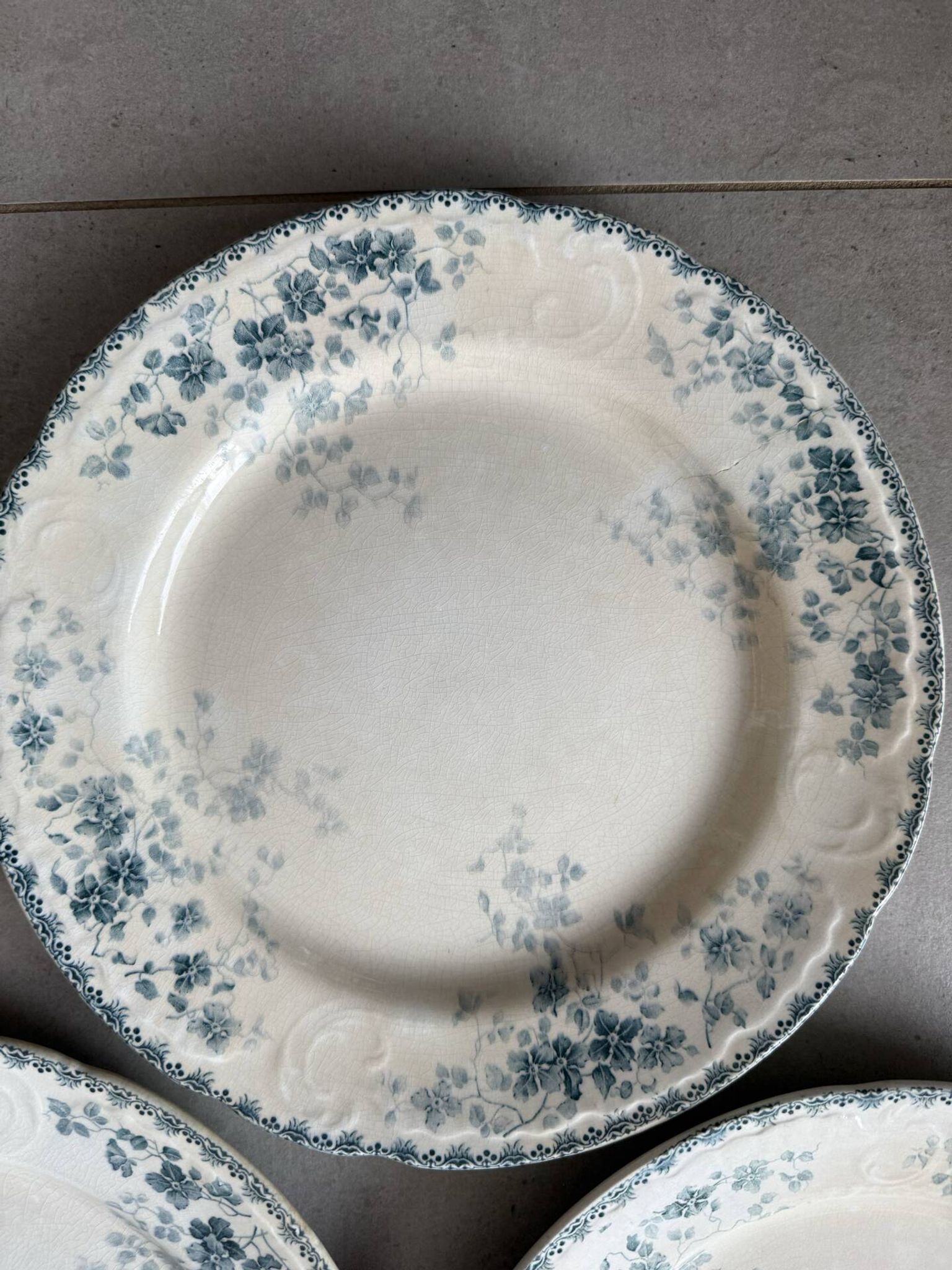 Lot of 7 flat plates Boulenger Choissy le Roi
