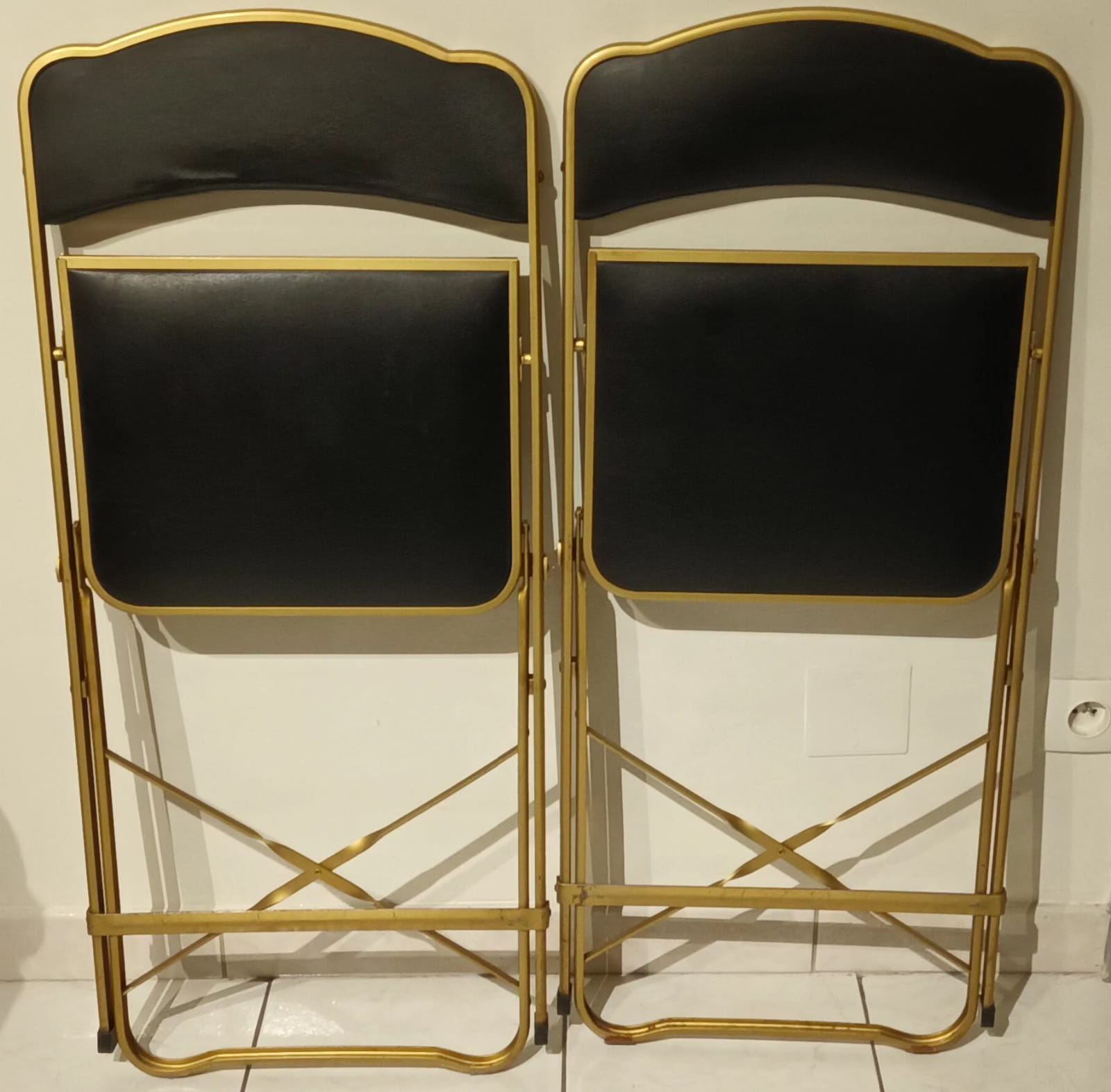 Pair of Chaisor folding chairs