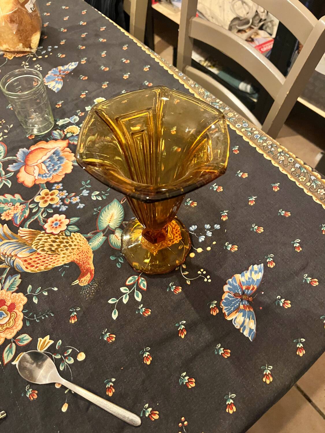 Art Deco vase in amber glass