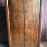 Small English wardrobe from the Art Deco period in walnut veneer - The elegance of rarity
