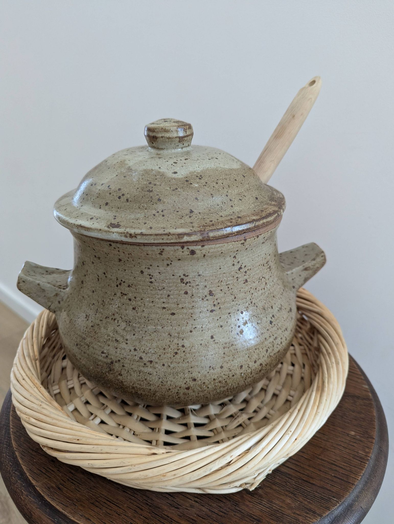 Grande soupière en grès pyrité vintage