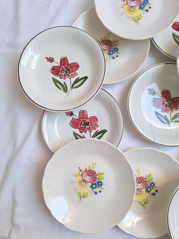 Assiettes creuses / assiettes à salades à fleurs Sarreguemines