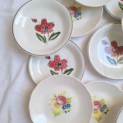 Assiettes creuses / assiettes à salades à fleurs Sarreguemines