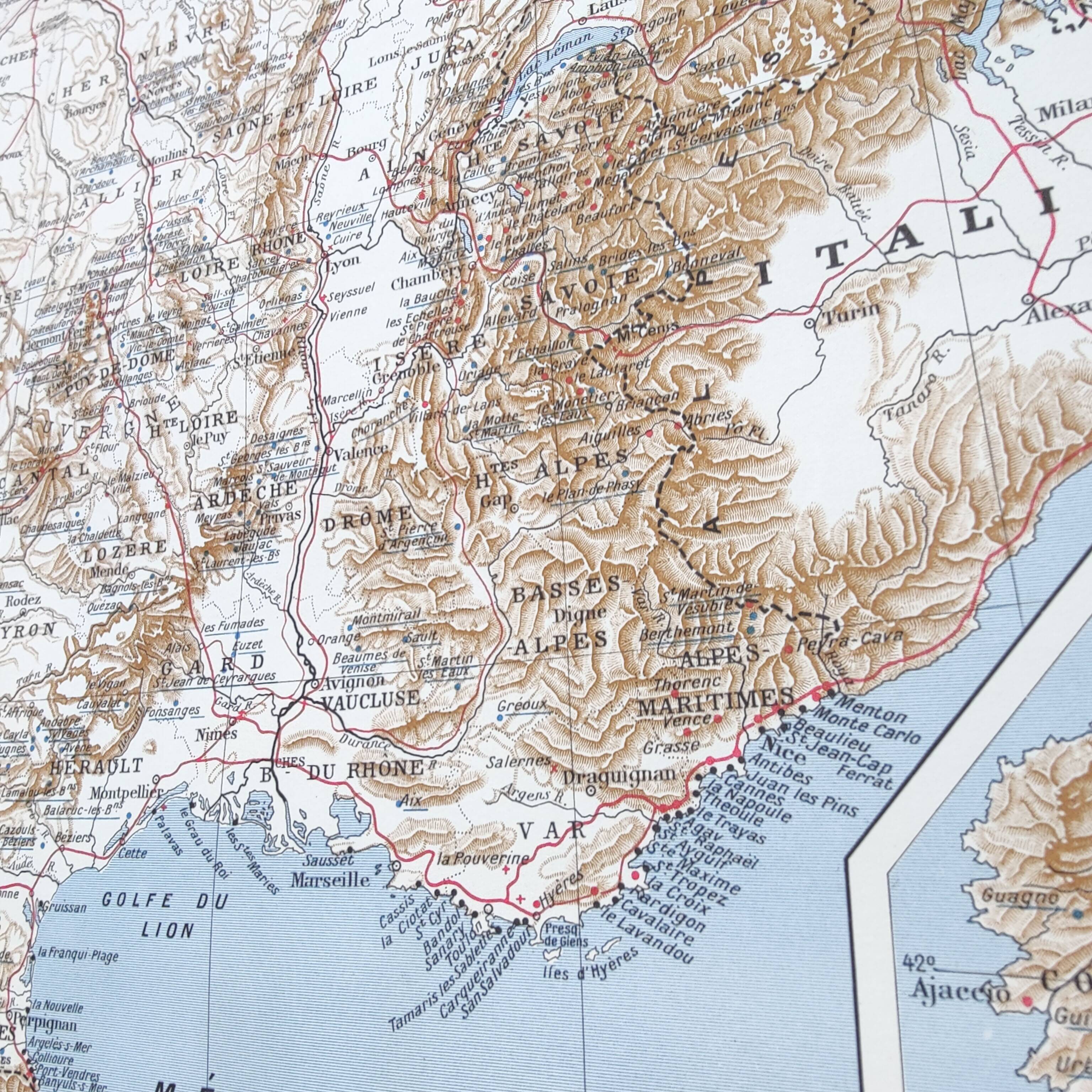 Vintage map of seaside and thermal France from 1950