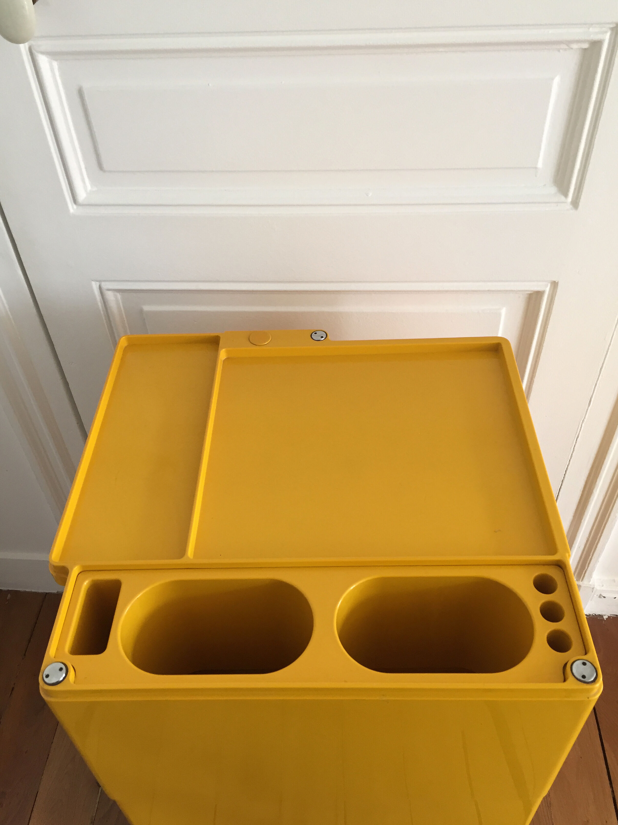 Boby serving table by Joe Colombo