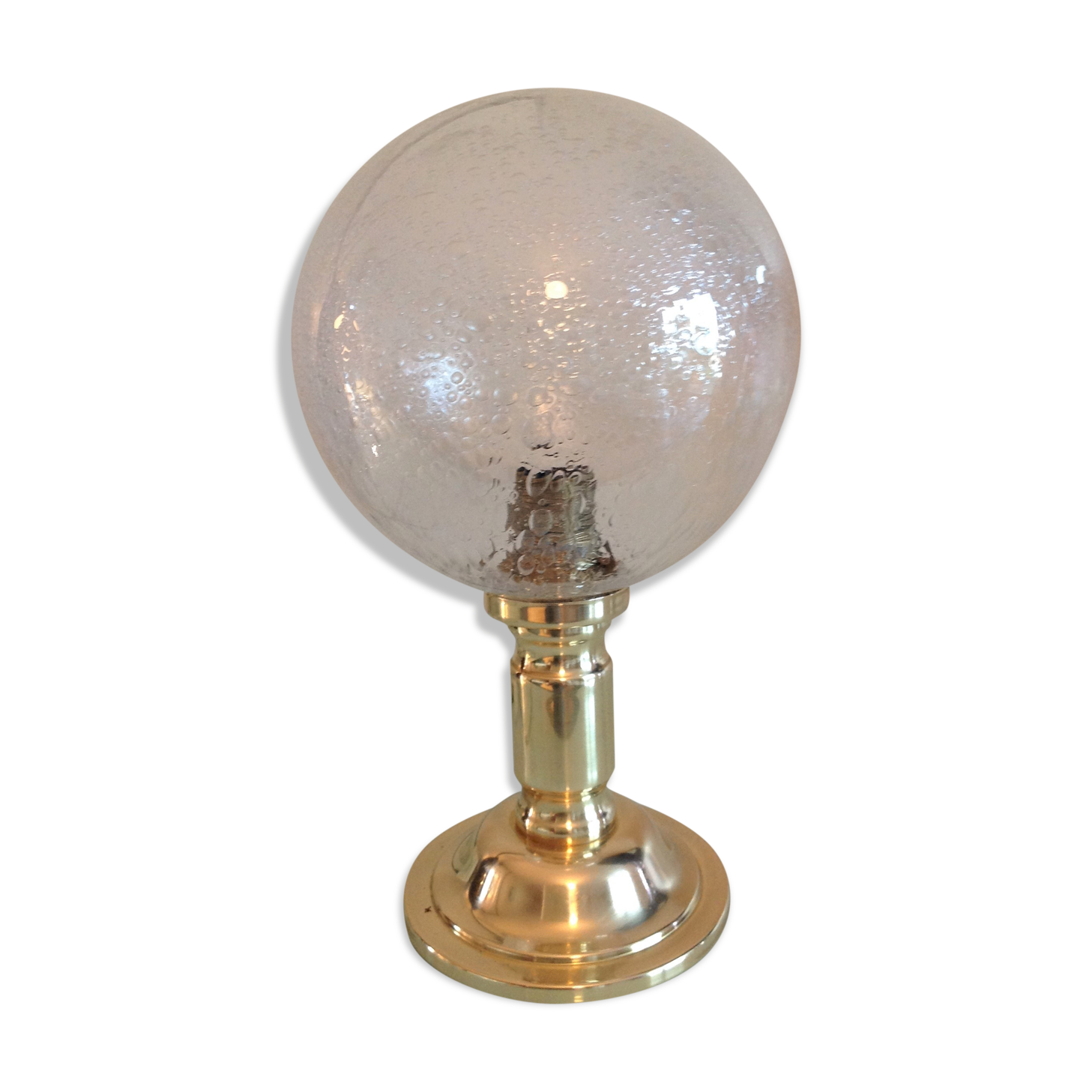 Lampe de chevet en laiton et globe en verre bullé vintage années 60-70