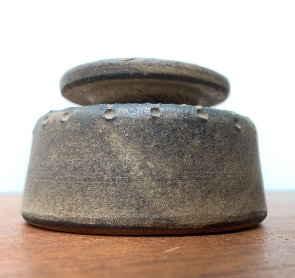 Brutalist mid-century studio pottery vase by Johannes Lessmann for Keramische Werkstatt Margaretenhöhe, Essen.