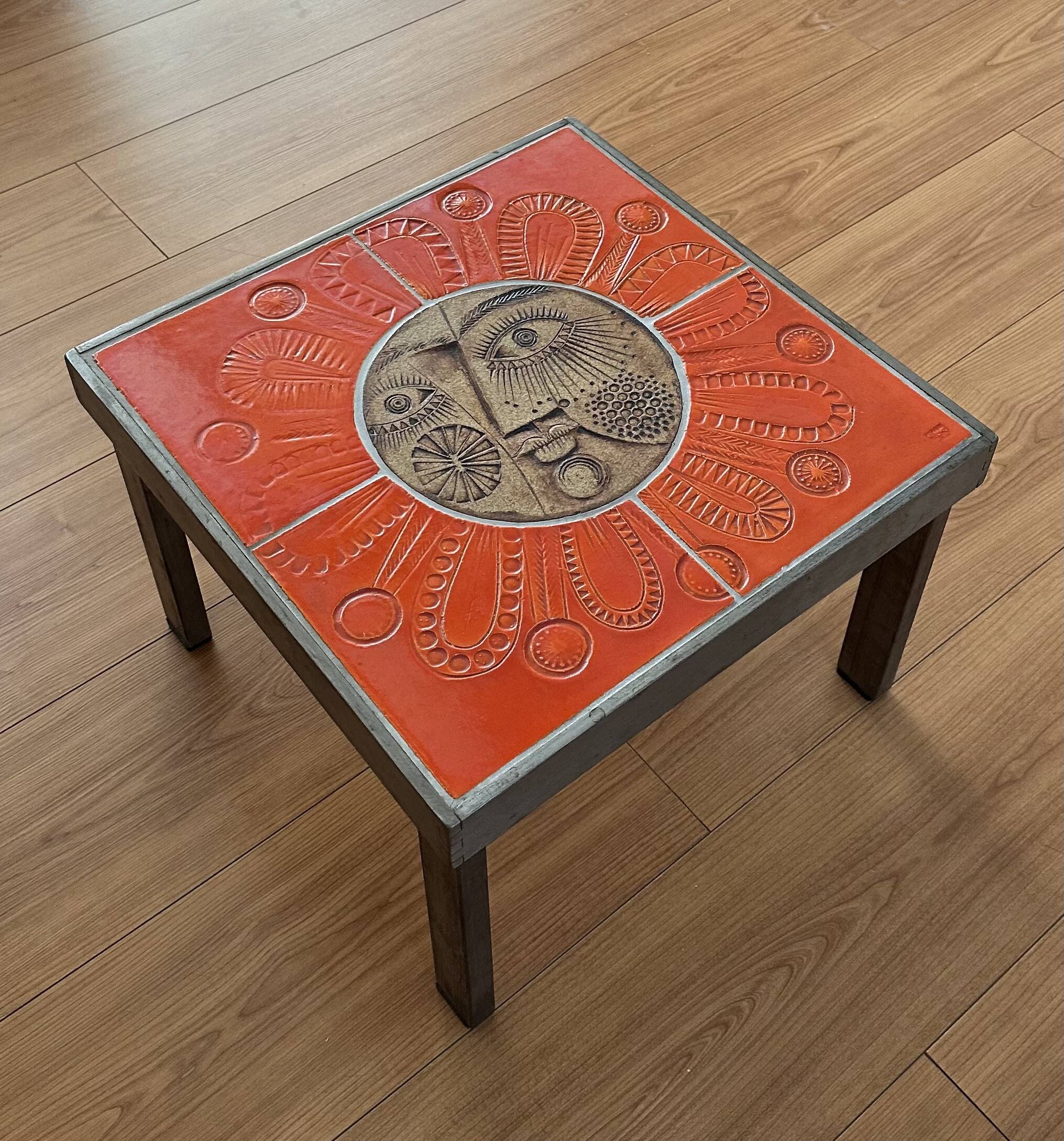 Coffee table end of sofa Roger Capron and Jean Derval ceramic 70s sun model