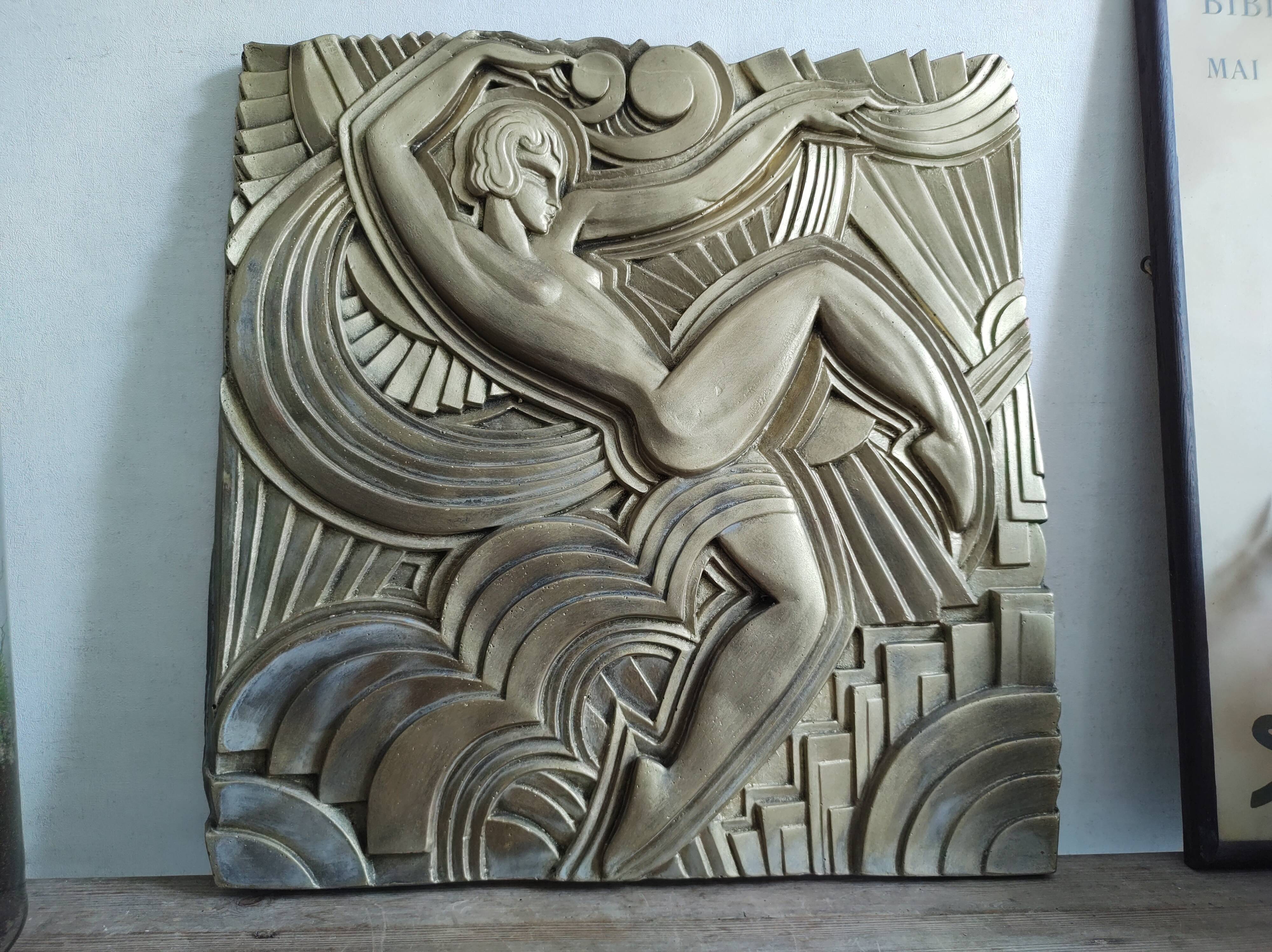 Bas-relief folies bergères