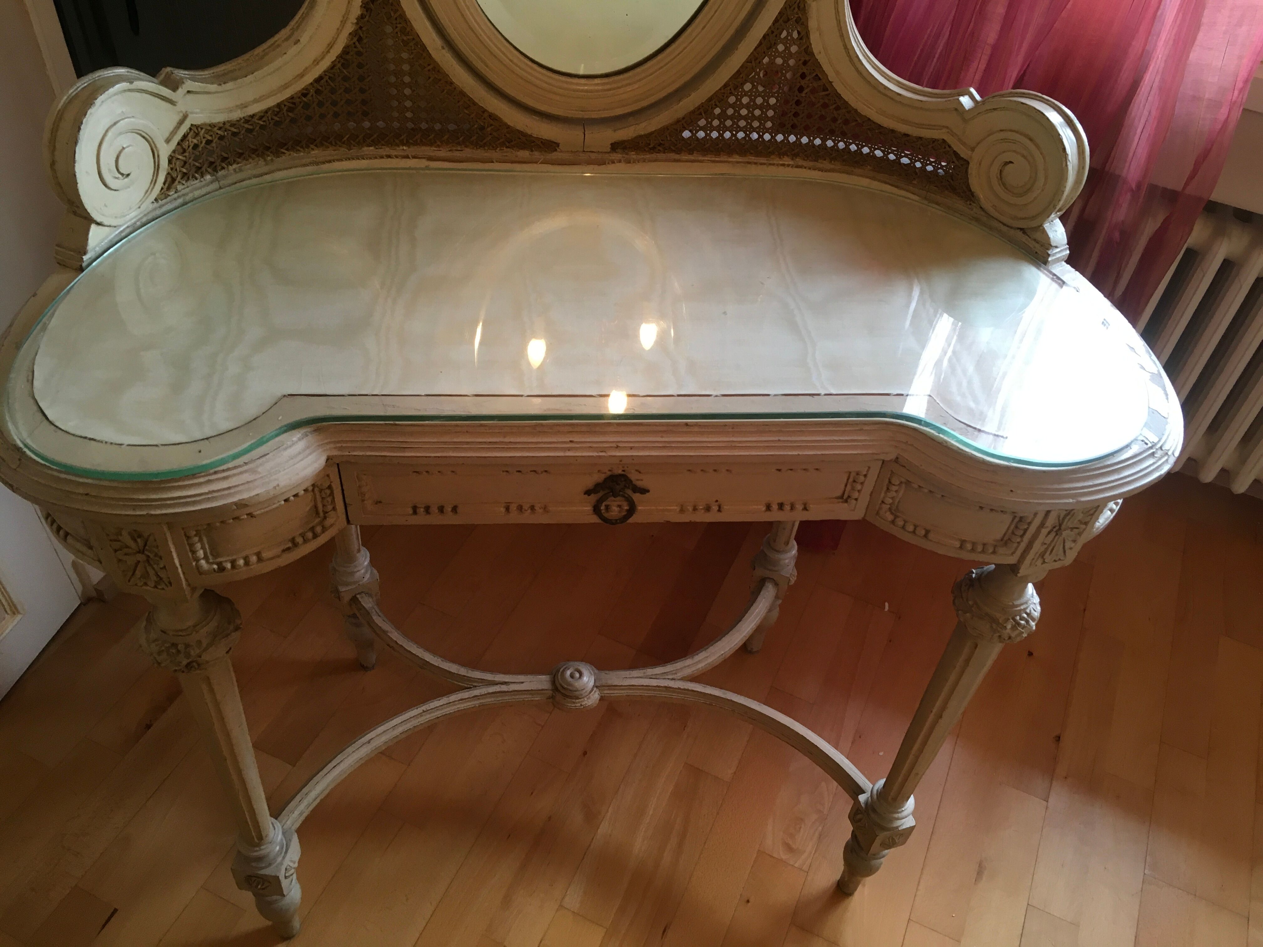 Old cream hairdresser