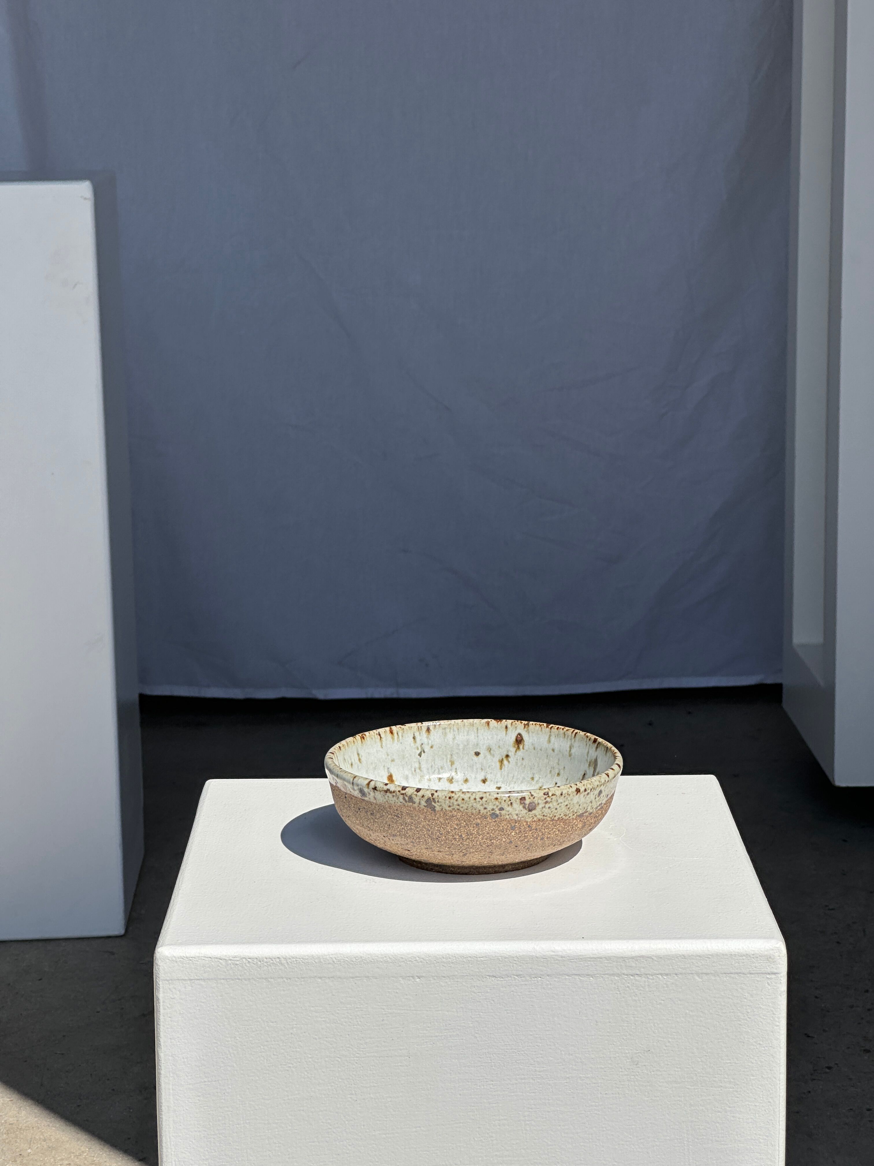 Bol en céramique moucheté et brun mat