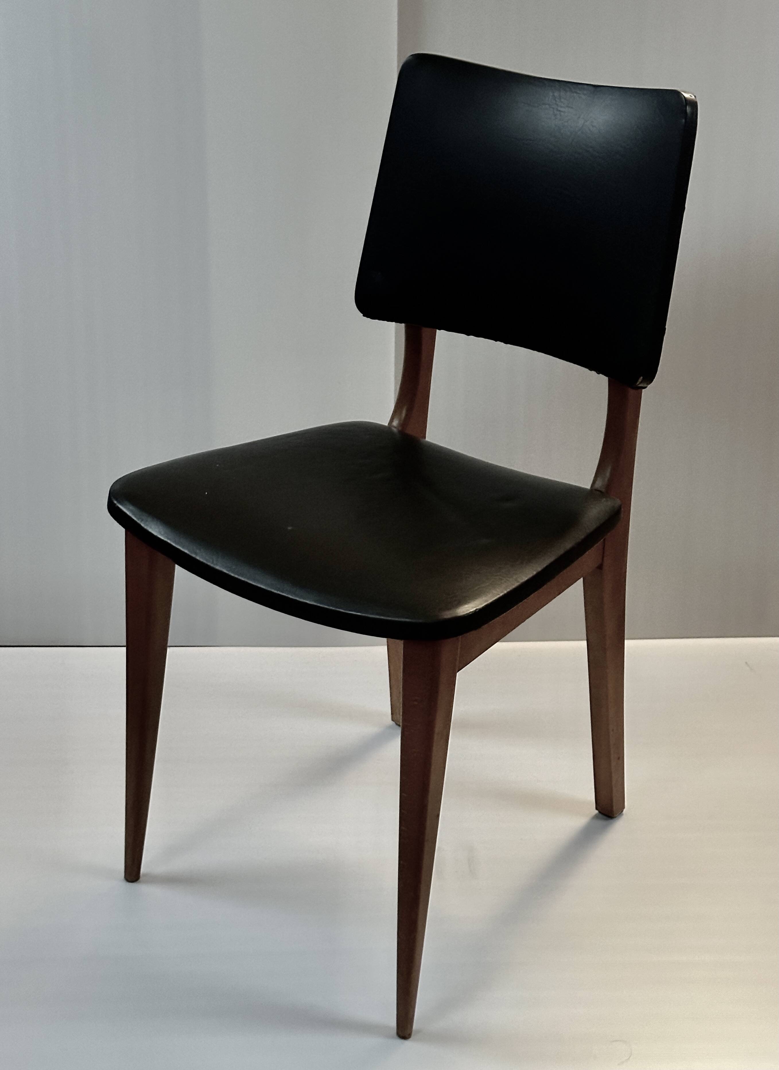 chaise bois et skai noir années 60