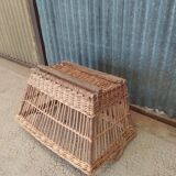 Wicker/rattan vintage laundry bin